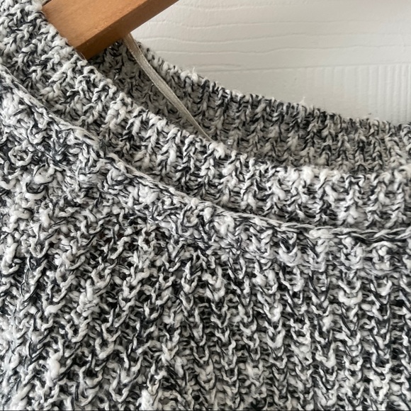 Free People sweater - Picture 3 of 4